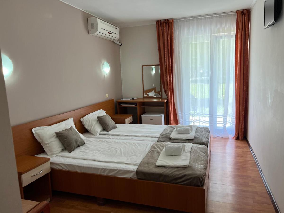 Hotel Violeta 2*