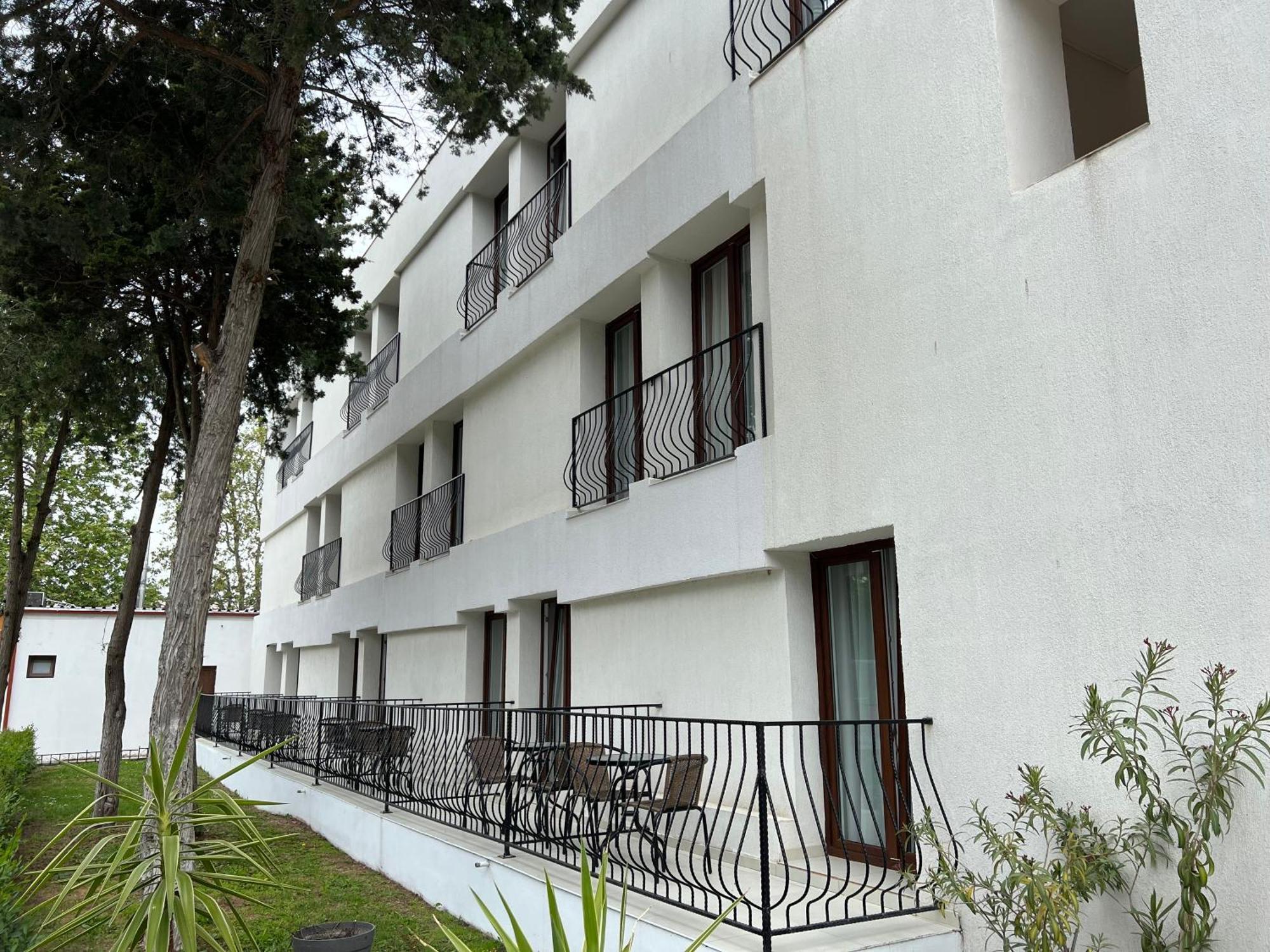 Hotel Violeta 2*